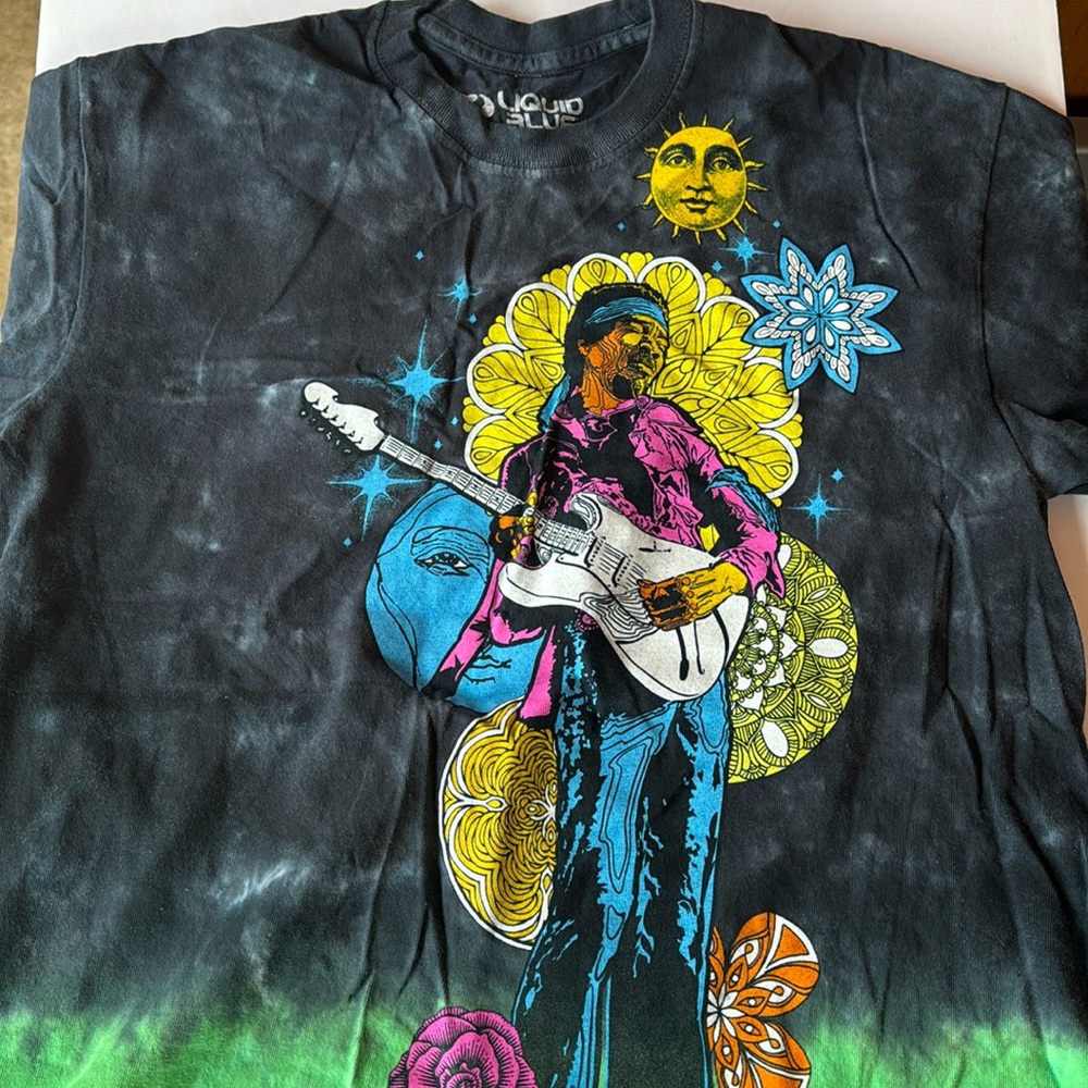 Liquid blue men’s Hendrix tee shirt size M. Great condition.